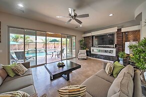 Surprise Home w/ Pool, Hot Tub & Putting Green