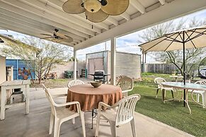 Annies Green Bungalow: 2 Mi to Downtown Phoenix!