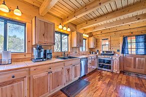 Pet-friendly Cloudcroft Cabin: Walk to Shop, Food