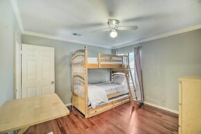 Spacious Houston Home, Day Trip to Galveston!