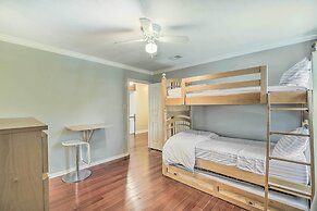 Spacious Houston Home, Day Trip to Galveston!