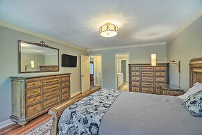 Spacious Houston Home, Day Trip to Galveston!