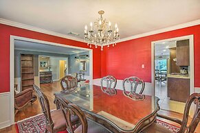 Spacious Houston Home, Day Trip to Galveston!