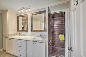 Spacious Houston Home, Day Trip to Galveston!