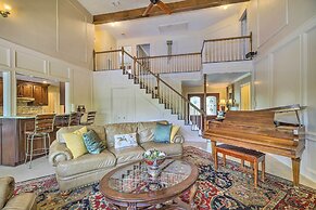 Spacious Houston Home, Day Trip to Galveston!