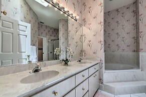 2 Mi to Golfing: Luxe House w/ Lanai + Pool