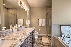 Family Home w/ Deck, 3 Mi to Downtown Flagstaff!