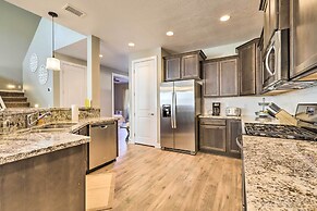 Family Home w/ Deck, 3 Mi to Downtown Flagstaff!