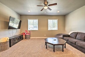 Family Home w/ Deck, 3 Mi to Downtown Flagstaff!