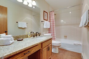 Eclectic Eagle-vail Condo: 2 Miles to Beaver Creek