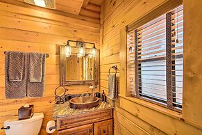 Luxury Mountain Cabin w/ Furnished Deck + Views!