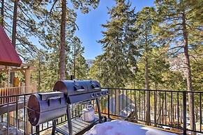 Luxury Mountain Cabin w/ Furnished Deck + Views!