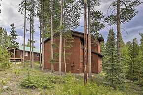 2 Mi to Grand Lake: Cabin w/ Fireplace & Library!