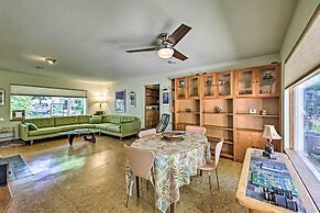 Riverfront Retreat ~ 4 Mi to Downtown Milwaukee!