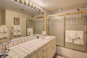 Pool/spa, Theater Room & Views: Palm Desert Home!