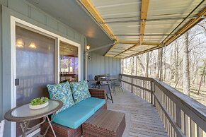 Mountaintop Mars Hill Cabin w/ Wraparound Deck!