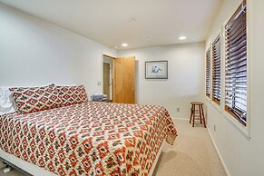 Deep Creek Lake Townhome w/ Deck & Water Views