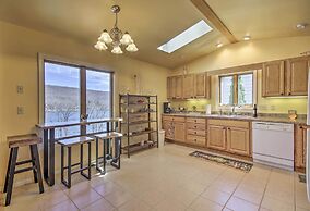 Deep Creek Lake Townhome w/ Deck & Water Views