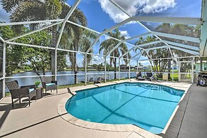 Canalfront Cape Coral Escape W/pool, Dock & Kayaks