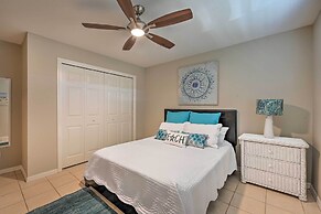 Dog-friendly Escape w/ Dock & Kayaks in Cape Coral