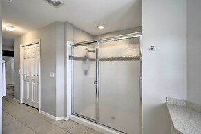 Dog-friendly Escape w/ Dock & Kayaks in Cape Coral