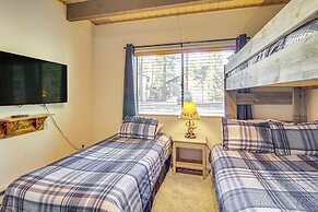 7 Mi to Rainbow Lake: Pinetop Condo w/ Patio!