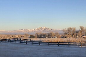 Serene Yellowstone Country Retreat w/ Deck & Views