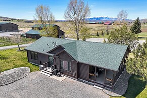 Serene Yellowstone Country Retreat w/ Deck & Views