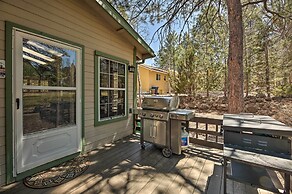 2-story Home w/ Grill: 4 Mi to Woodland Lake!