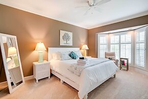 Charming Cottage Near Golf Courses & Marsh Walk!