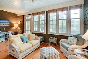 Charming Cottage Near Golf Courses & Marsh Walk!