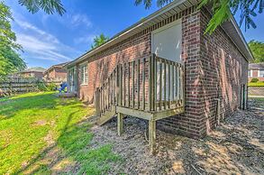 Home 10 Mi to Downtown Pensacola: Pets Welcome!