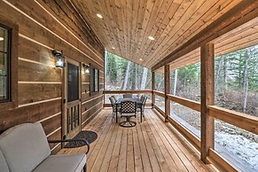 Cozy Homestead Cabin at Base of Columbia Mountain!