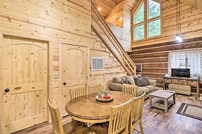 Cozy Homestead Cabin at Base of Columbia Mountain!