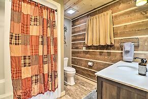 Cozy Homestead Cabin at Base of Columbia Mountain!