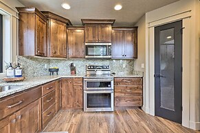 Family-friendly Mccall Cabin: Pool Access & Bikes