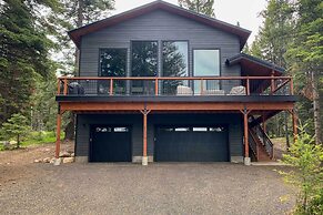 Family-friendly Cabin: Pool Access, Bikes & Games