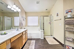 5 Mi to Golf Courses: Bbq-ready Surprise Home