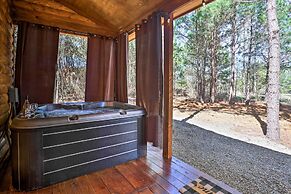 'the Breeze' Forested Oasis w/ Hot Tub & Deck!