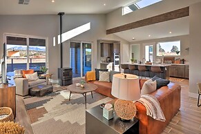 Flagstaff Home w/ Patios + Mount Humphries Views!