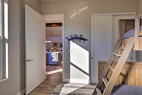 Flagstaff Home w/ Patios + Mount Humphries Views!