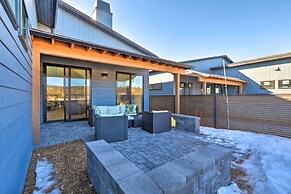 Flagstaff Home w/ Patios + Mount Humphries Views!