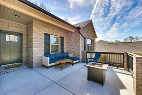 Biking Haven: Charming Bella Vista Home w/ Games!