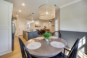 Biking Haven: Charming Bella Vista Home w/ Games!