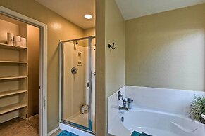 West Phoenix Home: Hike, Dine & Golf Nearby!