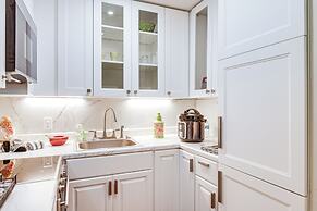 Quiet Getaway w/ Deck: 18 Mi to Downtown Baltimore