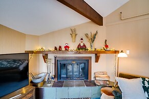 Bromley Mountain Escape w/ 2 Balconies: Hike & Ski