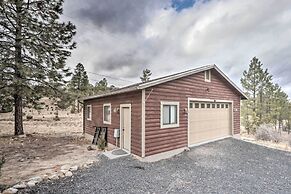 Cozy Heber-overgaard Cabin w/ Fire Pit, Game Room!