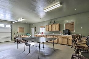 Cozy Heber-overgaard Cabin w/ Fire Pit, Game Room!