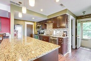 Deck & Boat Dock: Lakefront Getaway in Camdenton